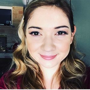 Meet your Posher, Eva